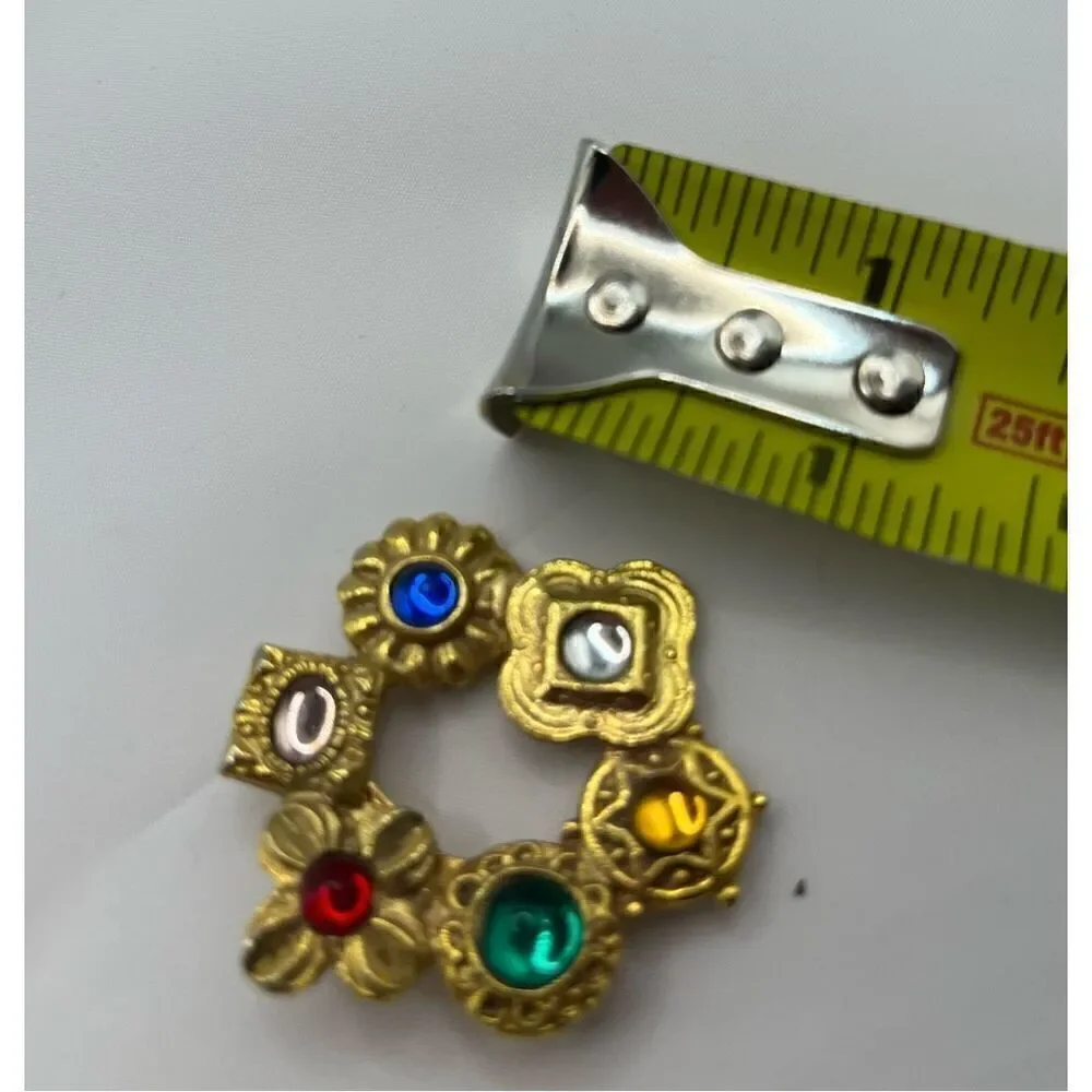 Lot of Four Vintage Goldtone Brooches